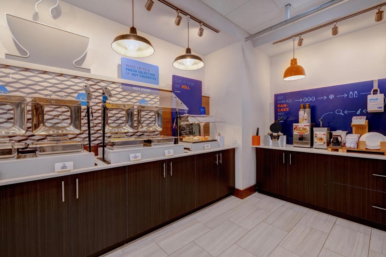 Holiday Inn Express & Suites - Grand Rapids South - Wyoming By Ihg Exteriör bild